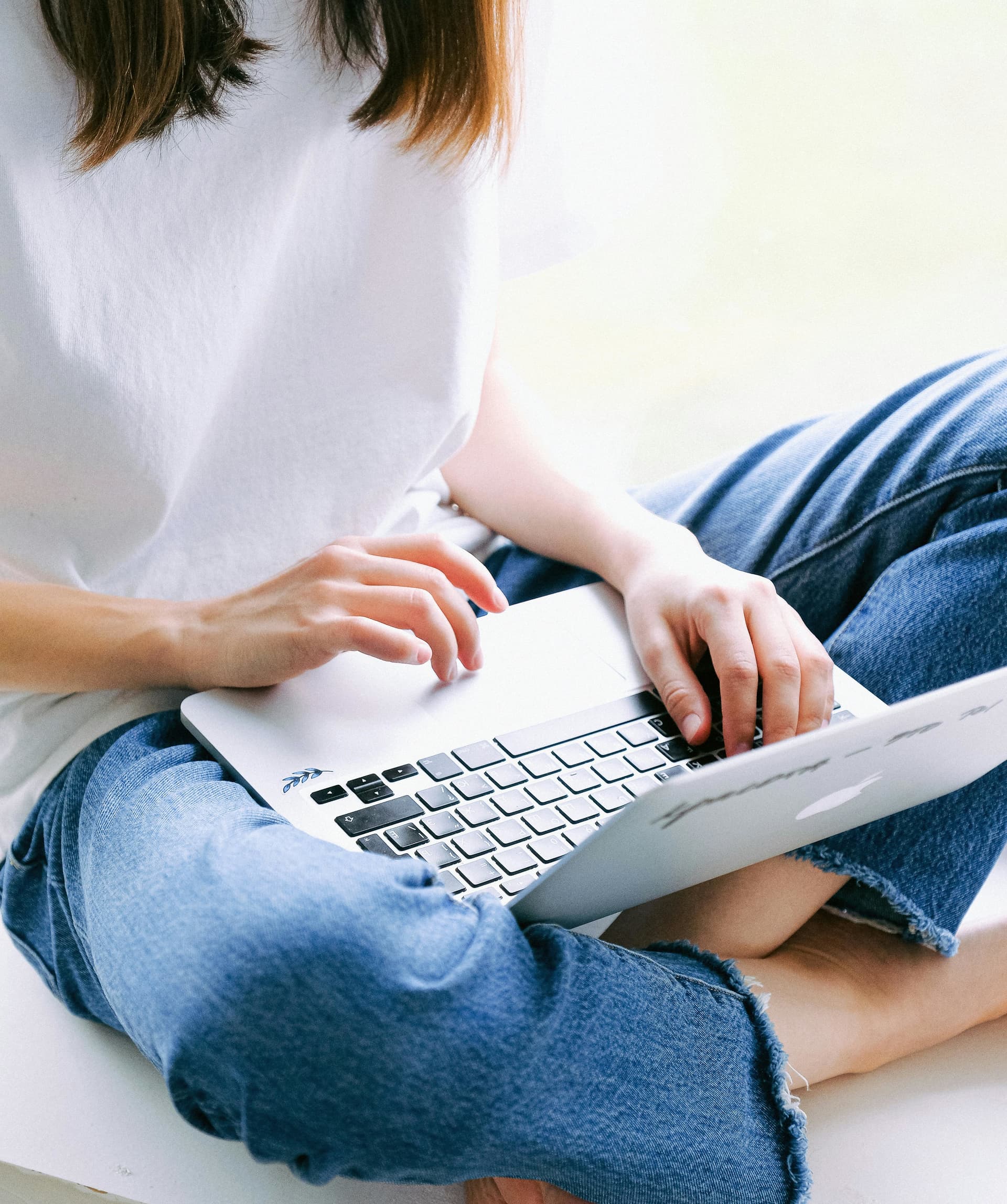 Equipo de desarrollo trabajando en soluciones tecnológicas innovadoras